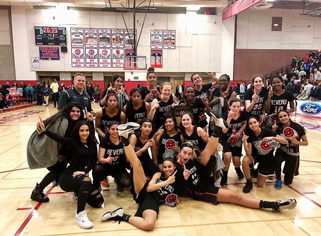 Girls+varsity+basketball+repeats+as+CIF+champions