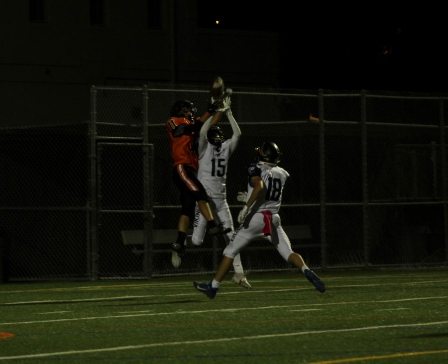 Wide receiver senior Will Liner leaps for a pass.