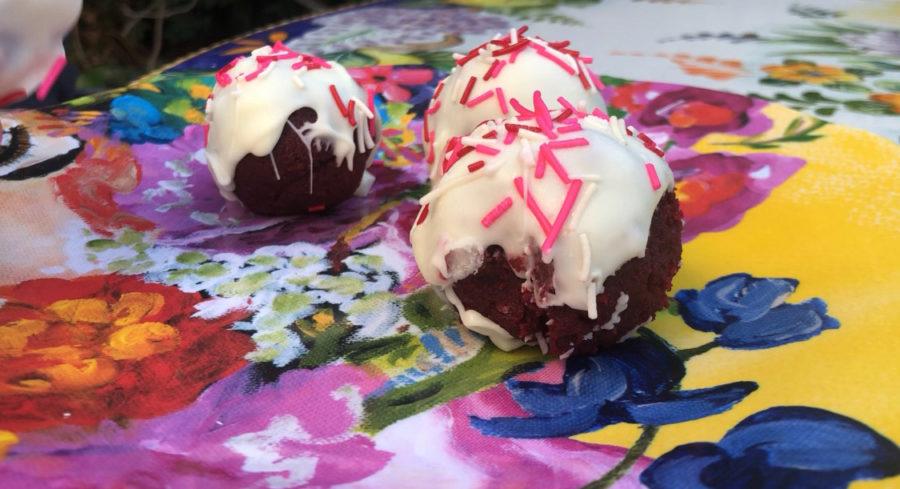 Take it or Make it: How to make red velvet cake bites﻿