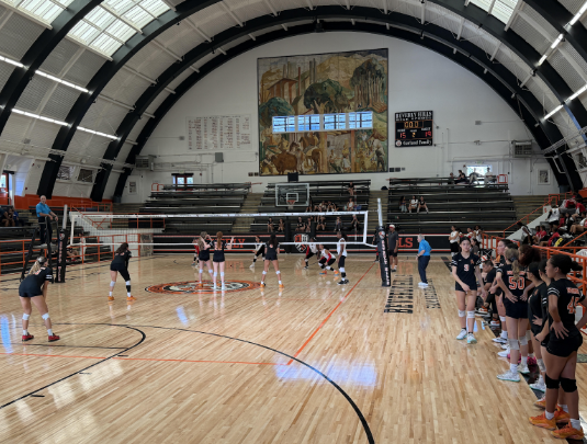Girls Frosh volleyball game at the swim gym